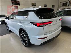 ميتسوبيشي اوتلاندر